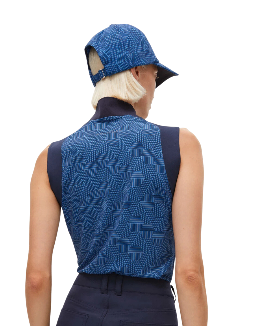 Röhnisch Sleeveless Mockneck - M