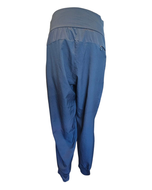Adidas Ankle Pants - XL
