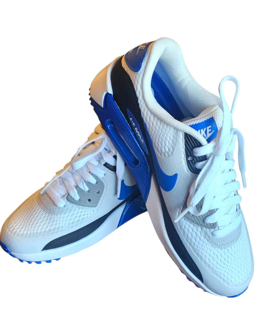 Nike Shoes - 5.5